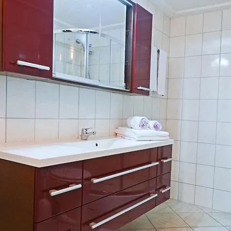 Rainer ゲストハウス 4*