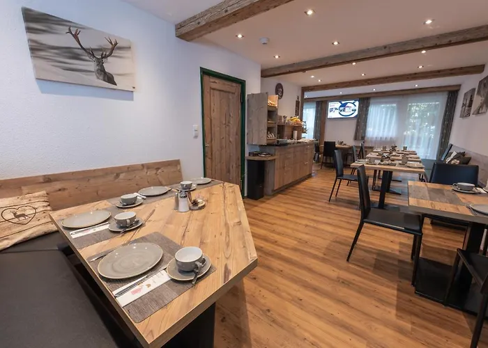 金莱纳旅馆 招待所 4*